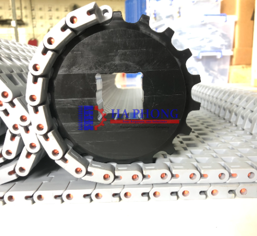Băng tải nhựa Hong’s belt HS 3400A chịu nhiệt độ cao