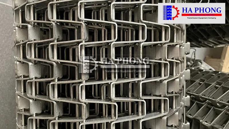 Băng tải lưới dạng phẳng Flat Belt Băng tải móng ngựa Hà Phong sản xuất tại xưởng