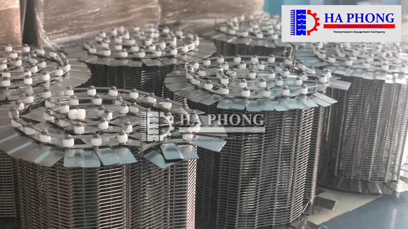 cấu tạo chi tiết hệ thống băng tải chạy xoắn ốc