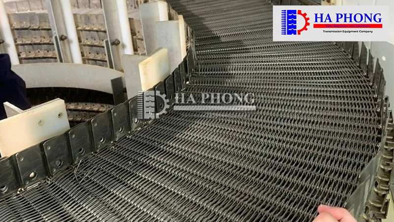 Băng tải lưới inox sợi xoắn Băng tải lưới Inox Sợi Xoắn Hà Phong