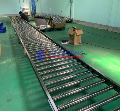 Con lăn băng tải mini là gì? Cấu tạo, ưu điểm và ứng dụng trong sản xuất