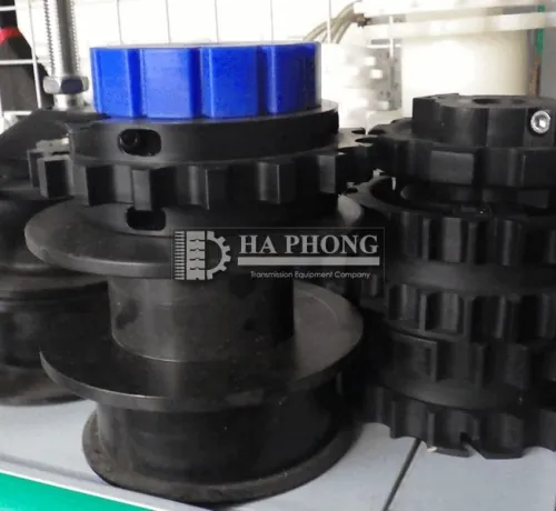 Bánh nhông xích nhựa
