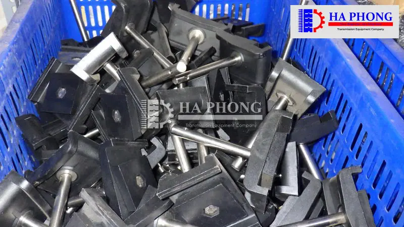 các loại tay gá và thanh dẫn hướng biên băng tải