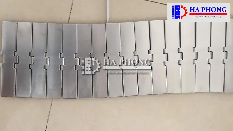 Băng tải xích Inox - Slat top chain Xích Inox Chạy Cong