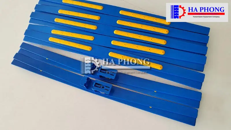 Xích Chạy Cong Series 3873 mạt cao su ma sát