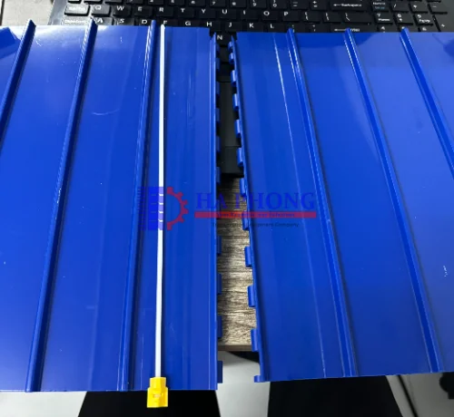 Băng tải PU đồng nhất nối bản lề nhựa