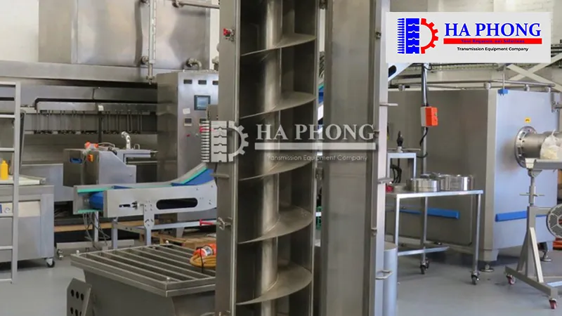 Băng tải trục vít là gì? Cấu tạo, ưu điểm và ứng dụng hiệu quả Băng tải trục vít ngang