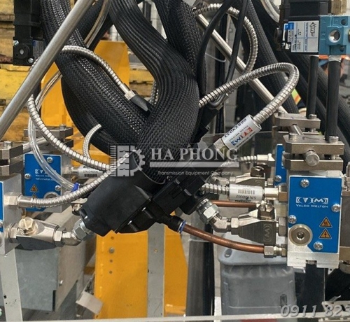 Máy bắn keo NC Series Valco Melton may ban keo nc valco 7 4204