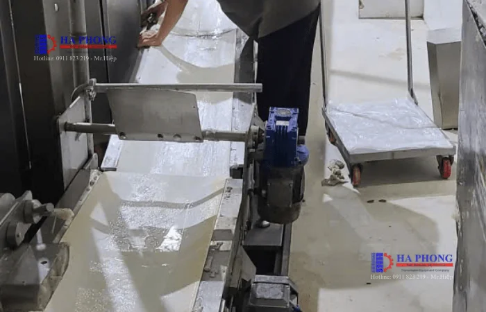 Dự án thực tế: Thay thế và ép nối băng tải tại nhà máy thực phẩm Bình Dương Dự án thực tế thay thế và ép nối băng tải tại nhà máy thực phẩm Bình Dương