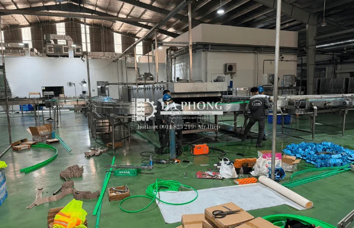 Dự án thực tế: Cải tạo dây chuyền băng tải trước hầm thanh trùng cho nhà máy nước đóng chai