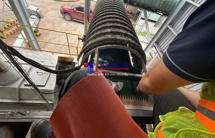 Dự án thực tế: Dán nối băng tải tại nhà máy Bình Dương