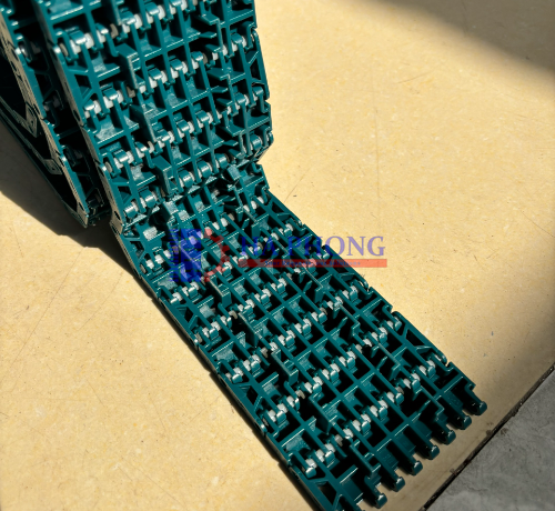 Băng tải nhựa HongsBelt HS-F1000-85A
