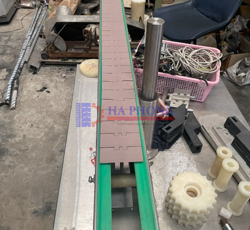 Hướng dẫn lựa chọn thanh lót chống mòn cho băng tải nhựa và xích nhựa lua chon thanh lot chong truot nhanh 3