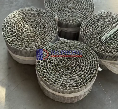 Băng tải lưới inox chịu nhiệt cho lò nung Các ứng dụng chính của băng tải lưới inox cho lò nung
