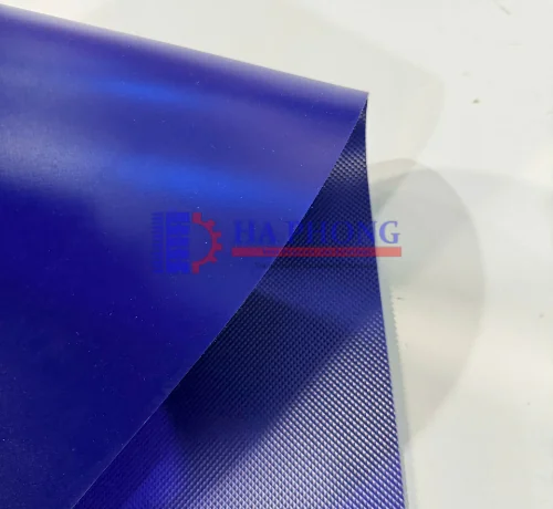 Băng tải PVC trơn 2.8mm bề mặt caro